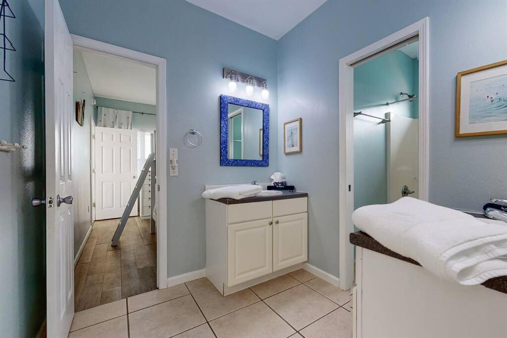 Eye-Catching Property W/ Picturesque Coastal Views Gulf Shores Exteriér fotografie