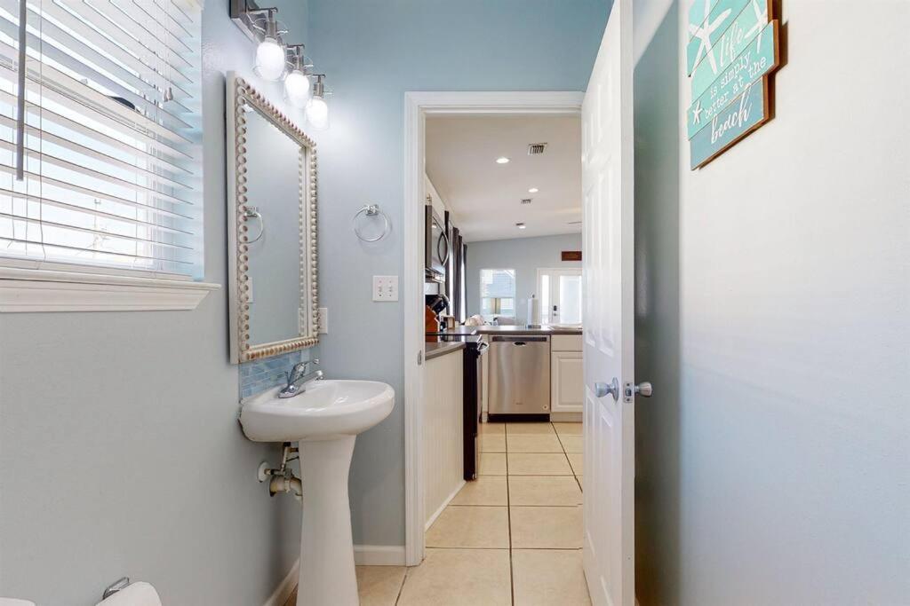 Eye-Catching Property W/ Picturesque Coastal Views Gulf Shores Exteriér fotografie